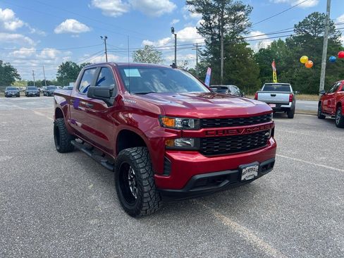 Used 2021 Chevrolet Silverado 1500 Custom AWD/4WD image 5