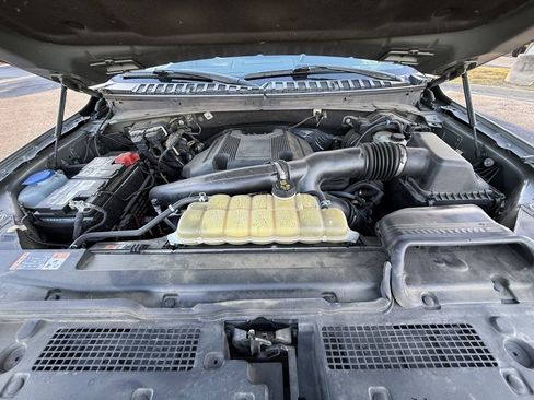 Used 2019 Ford Expedition Max Platinum image 34