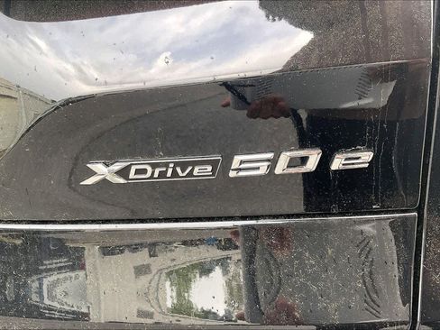 New 2026 BMW X5 xDrive50e w/ Premium Package AWD/4WD image 15