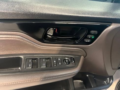 Used 2021 Honda Odyssey Touring image 31