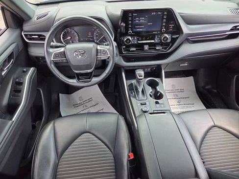 Used 2022 Toyota Highlander XSE AWD/4WD image 8