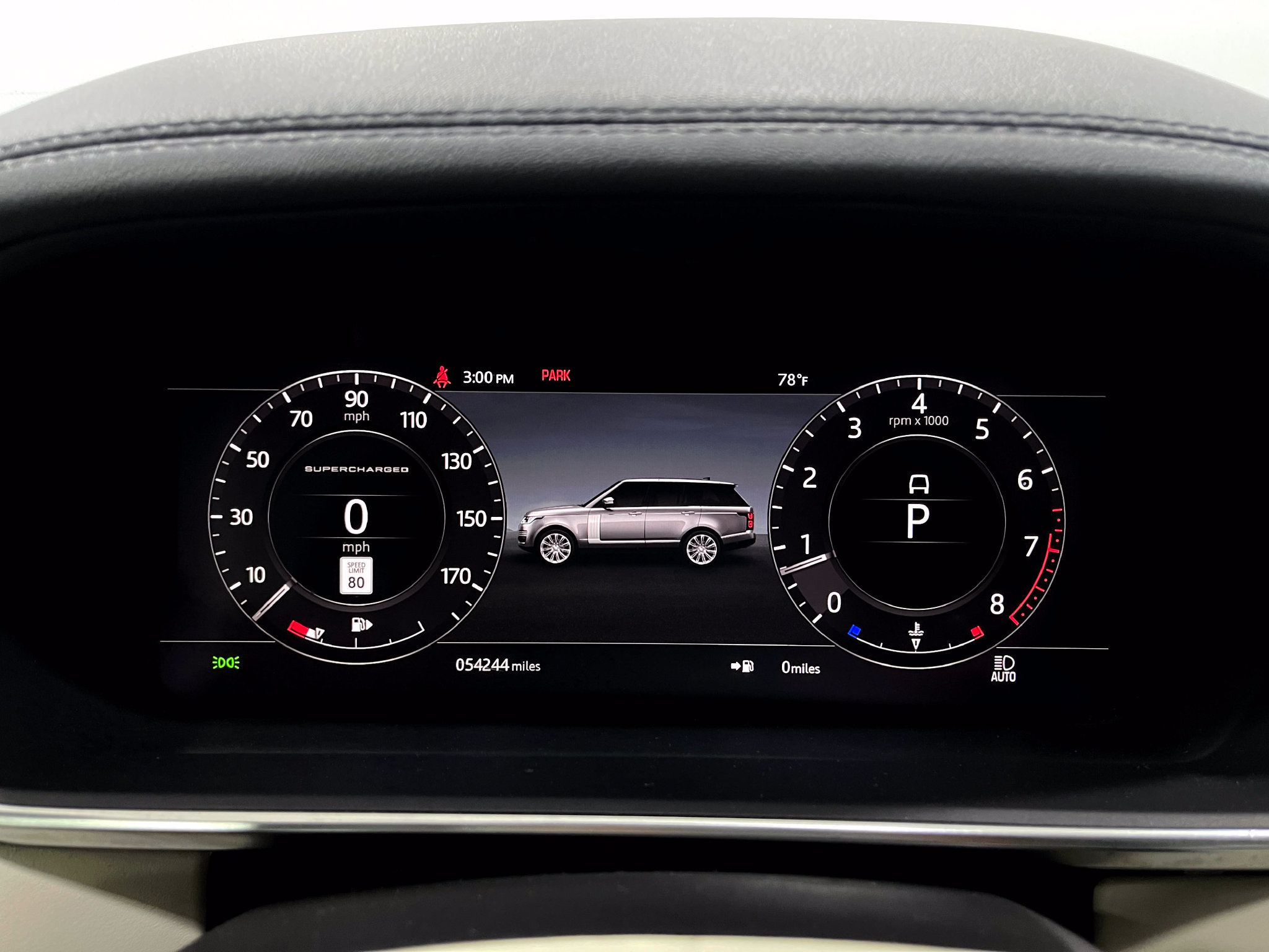 Used 2018 Land Rover Range Rover Supercharged AWD/4WD image 23