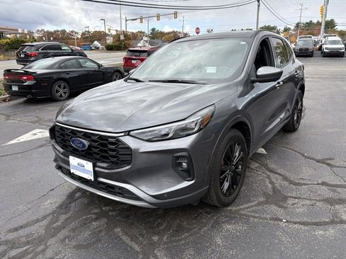 Used 2024 Ford Escape ST-Line Elite w/ Premium Technology Package image 5