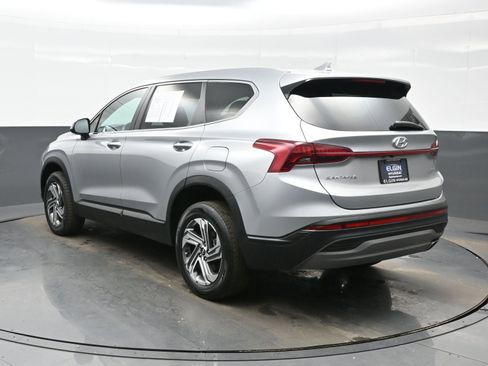 Certified 2021 Hyundai Santa Fe SE image 4