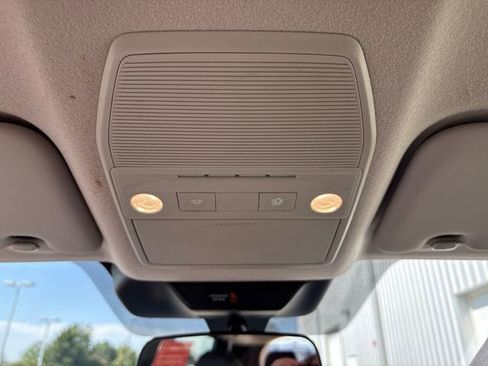 Certified 2025 Nissan Kicks SR AWD/4WD image 34