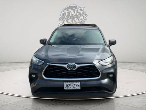 Used 2020 Toyota Highlander LE image 8