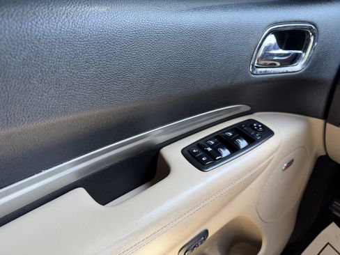 Used 2017 Dodge Durango GT w/ Premium Group RWD image 17