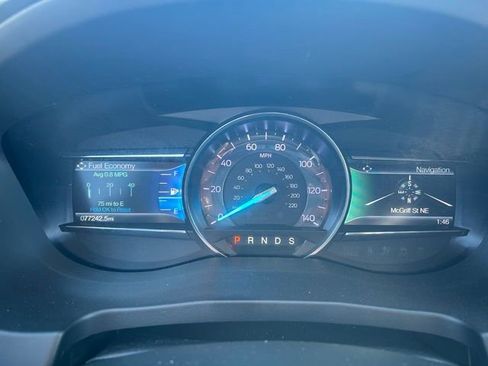 Used 2018 Ford Explorer XLT w/ Equipment Group 202A image 13