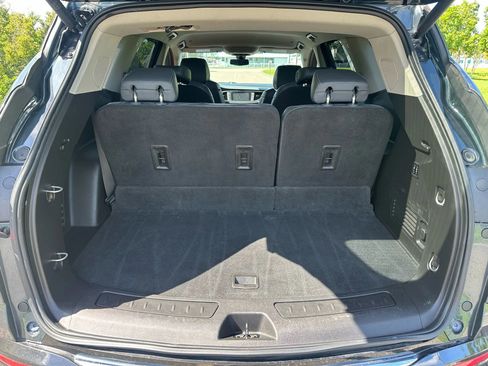 Used 2018 Buick Enclave Premium w/ LPO, Hit The Road Package image 21