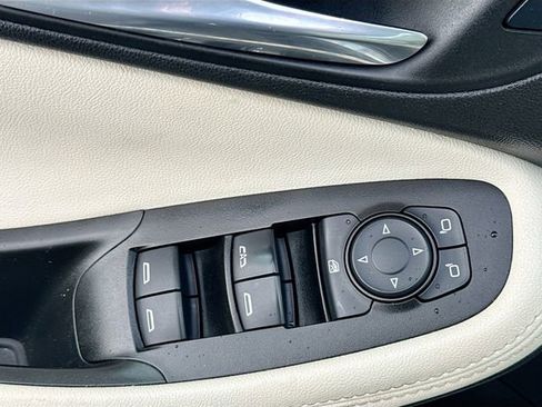 Used 2021 Buick Encore GX Essence w/ Advanced Technology Package AWD/4WD image 23