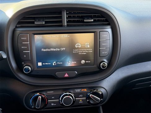 Used 2023 Kia Soul LX image 19