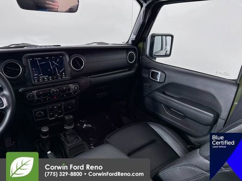 Used 2022 Jeep Wrangler Unlimited Sahara image 25