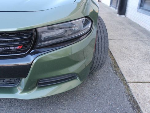 Used 2021 Dodge Charger SXT w/ Blacktop Package image 3