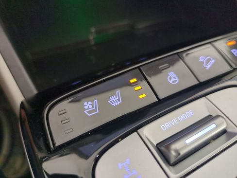 Used 2024 Hyundai Tucson Limited image 29