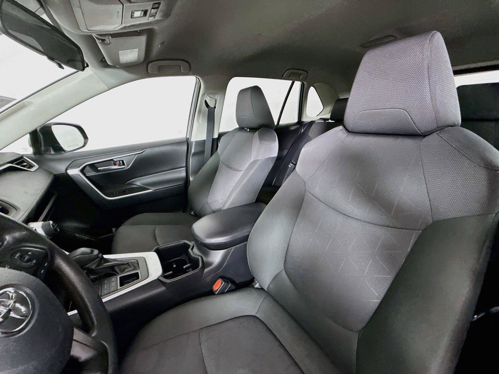 Certified 2025 Toyota RAV4 XLE AWD/4WD image 3