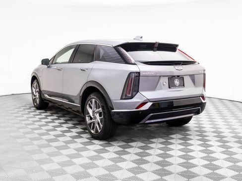 New 2026 Cadillac Optiq Luxury 1 image 5