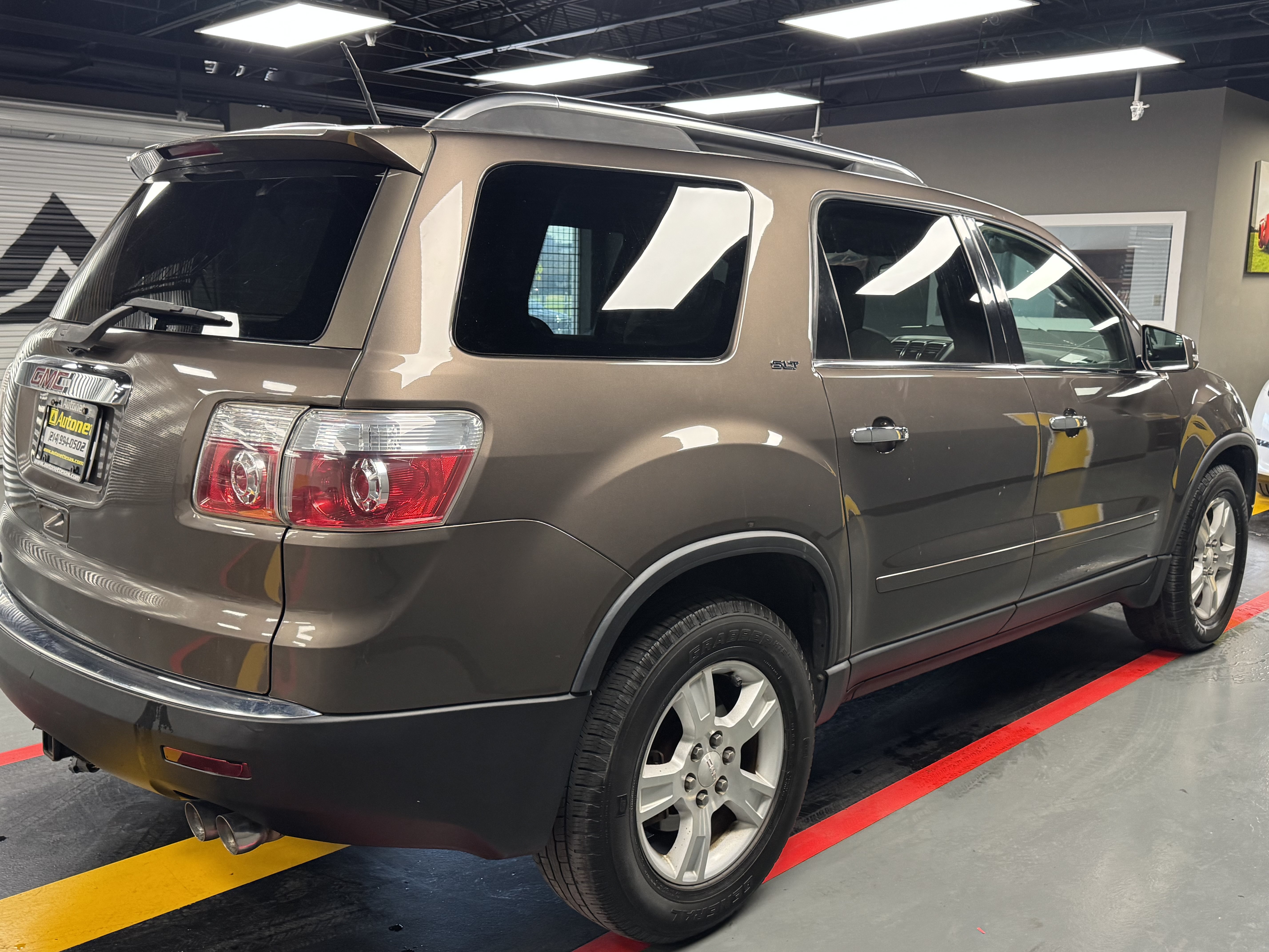 Used 2009 GMC Acadia SLT FWD image 5
