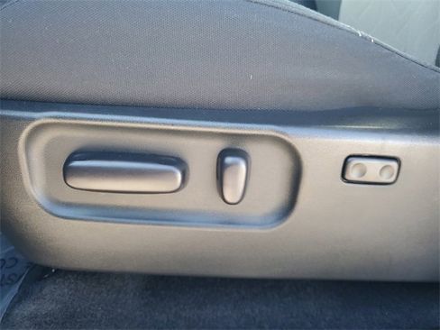 Used 2022 Toyota Tacoma TRD Sport image 18