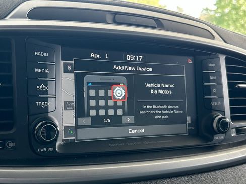 Used 2020 Kia Sorento SX FWD image 23