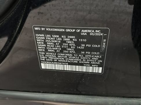 Used 2024 Volkswagen Atlas Peak Edition SE AWD/4WD image 28