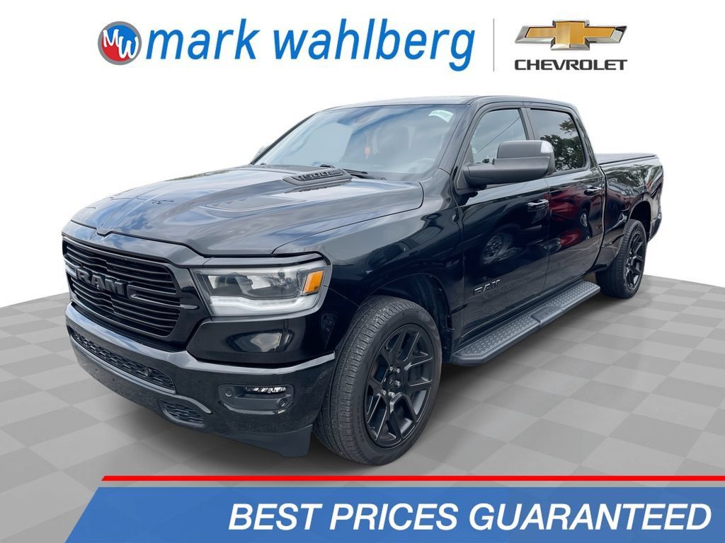 Used 2023 RAM 1500 Laramie AWD/4WD image 1