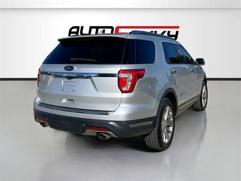 Used 2019 Ford Explorer Limited w/ Class III Trailer Tow Package image 7