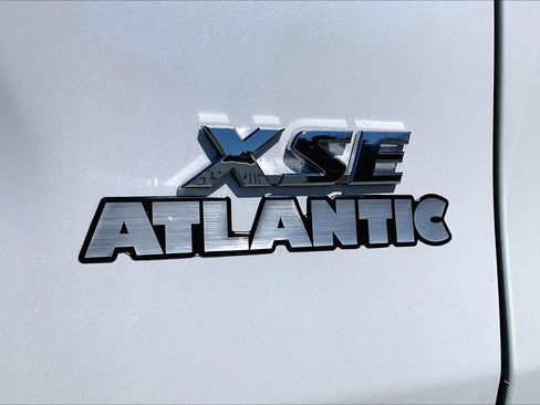 Used 2023 Toyota RAV4 XSE w/ Premium Package AWD/4WD image 10