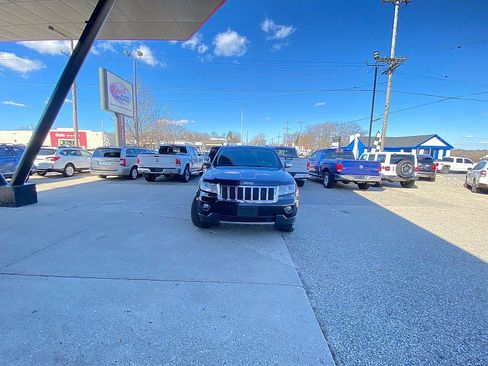 Used 2013 Jeep Grand Cherokee Overland image 5