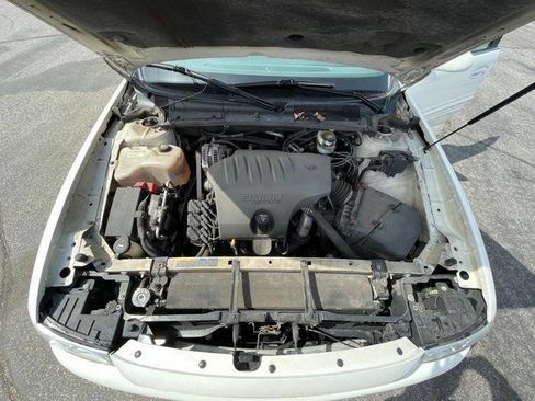 Used 2005 Buick Le Sabre Custom image 42