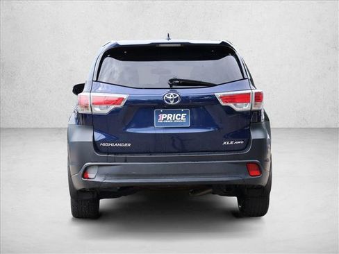 Used 2016 Toyota Highlander XLE AWD/4WD image 6