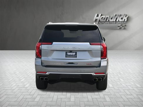 Used 2025 GMC Yukon Denali AWD/4WD image 9