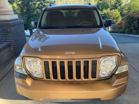 Used 2012 Jeep Liberty Sport w/ Popular Equipment Group RWD image 5