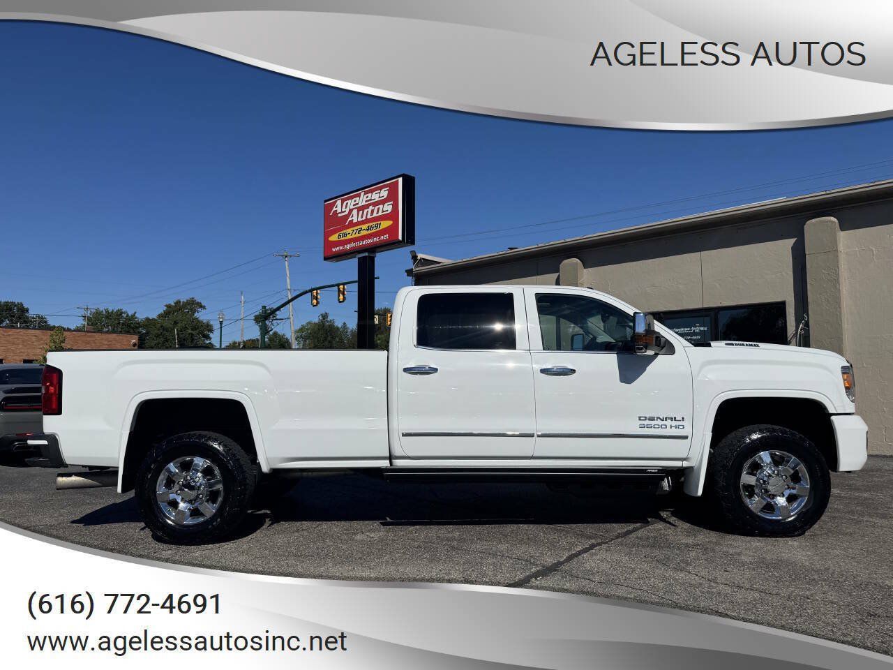 Used 2019 GMC Sierra 3500 Denali w/ Duramax Plus Package AWD/4WD image 1