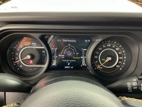 Used 2024 Jeep Wrangler Unlimited Sport AWD/4WD image 25