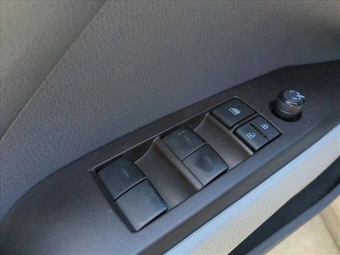 Certified 2023 Toyota Camry SE FWD image 12