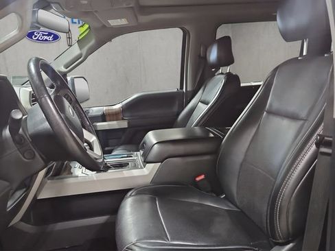 Used 2016 Ford F150 Lariat w/ Equipment Group 502A Luxury AWD/4WD image 9
