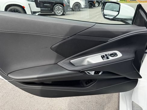 Used 2025 Chevrolet Corvette Stingray Coupe w/ Z51 Performance Package RWD image 11