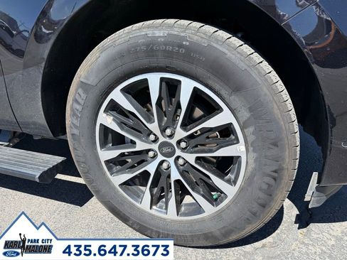 Used 2025 Ford Expedition Max Platinum AWD/4WD image 9