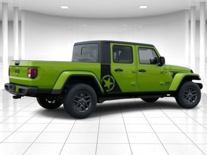 New 2025 Jeep Gladiator Sport