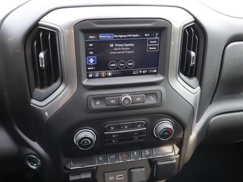 Certified 2024 Chevrolet Silverado 2500 Custom w/ Custom Convenience Package AWD/4WD image 27
