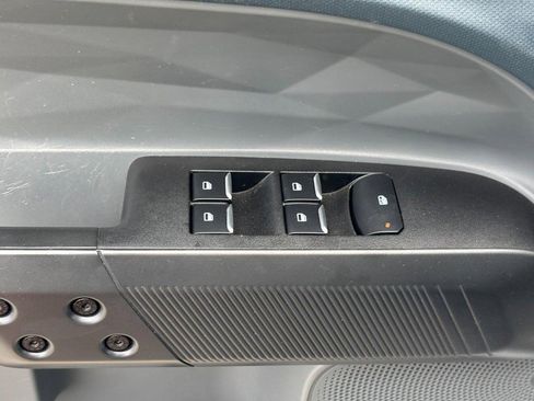 Used 2022 Ford Maverick XL FWD image 19