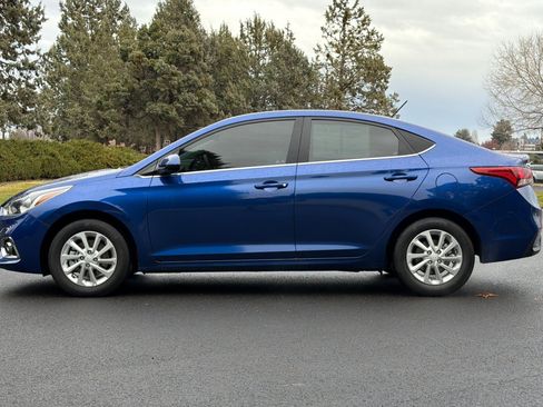 Used 2022 Hyundai Accent SEL image 8