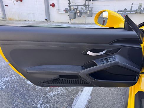 Used 2019 Porsche 911 GT3 RS image 28