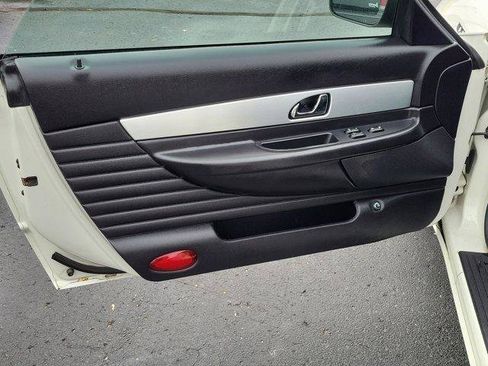 Used 2003 Ford Thunderbird Deluxe RWD image 10