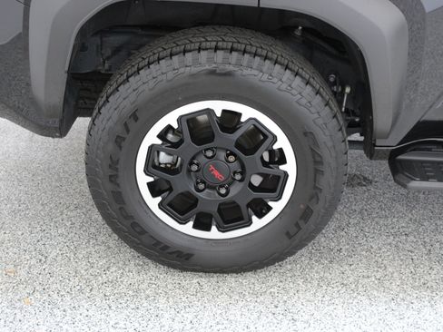 Used 2025 Toyota 4Runner TRD Off-Road Premium w/ Tow Technology Package AWD/4WD image 6