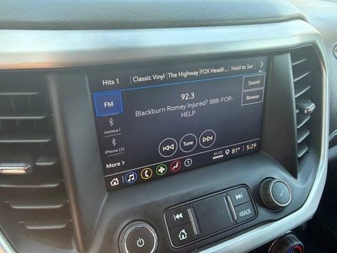 Used 2022 GMC Acadia SLE w/ Driver Convenience Package FWD image 20