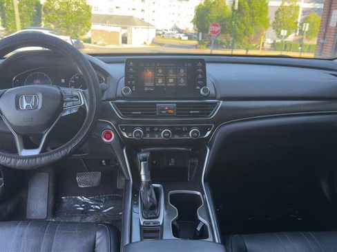 Used 2018 Honda Accord EX-L image 21
