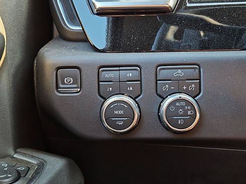 New 2026 GMC Sierra 1500 Elevation AWD/4WD image 18