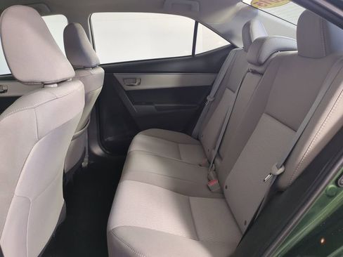 Used 2015 Toyota Corolla LE image 14