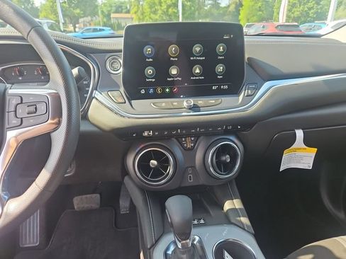 Used 2023 Chevrolet Blazer LT w/ Convenience Package FWD image 18